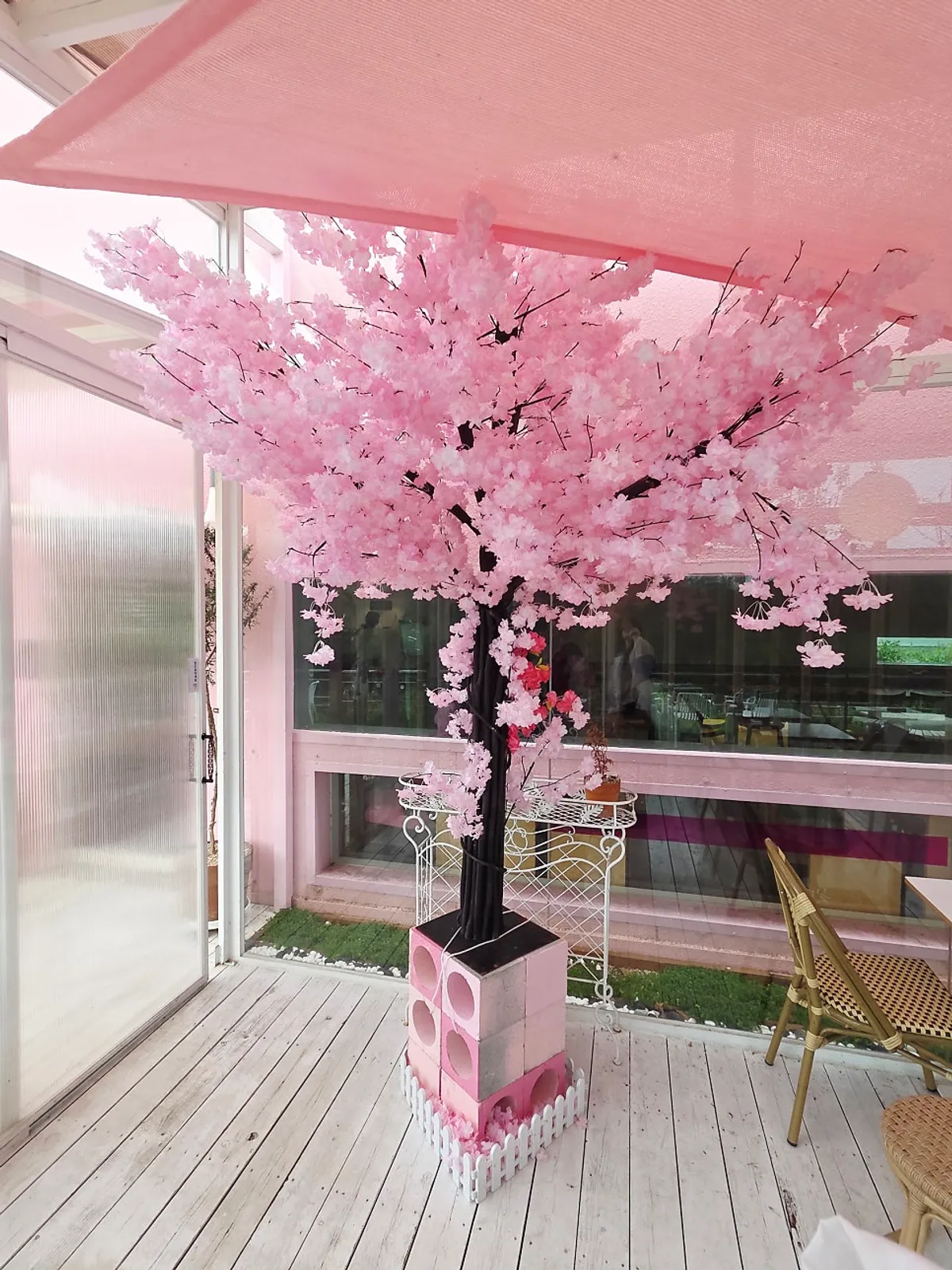 Hero image of Pink Wall Cafe in Yeongjong