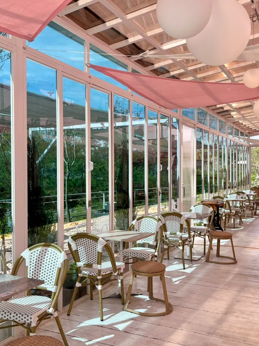 Spacious outdoor area at the café