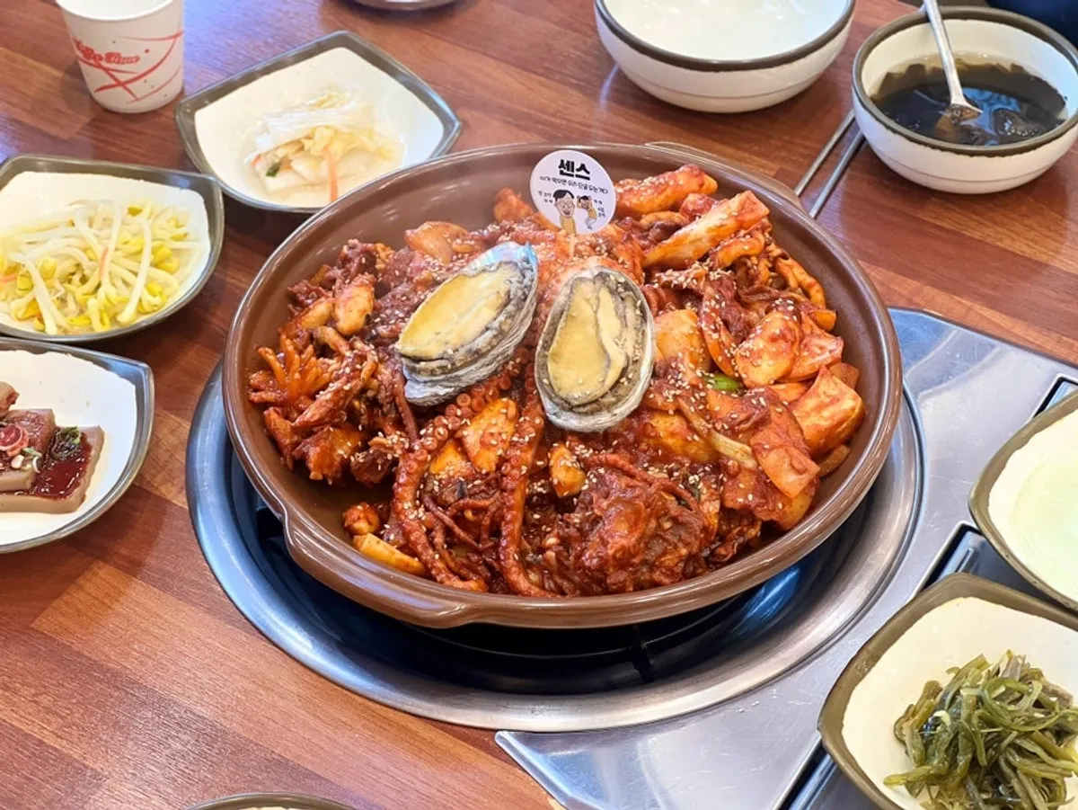 Signature photo of the seafood braised ribs at 300°C Seafood Galbi Main Branch