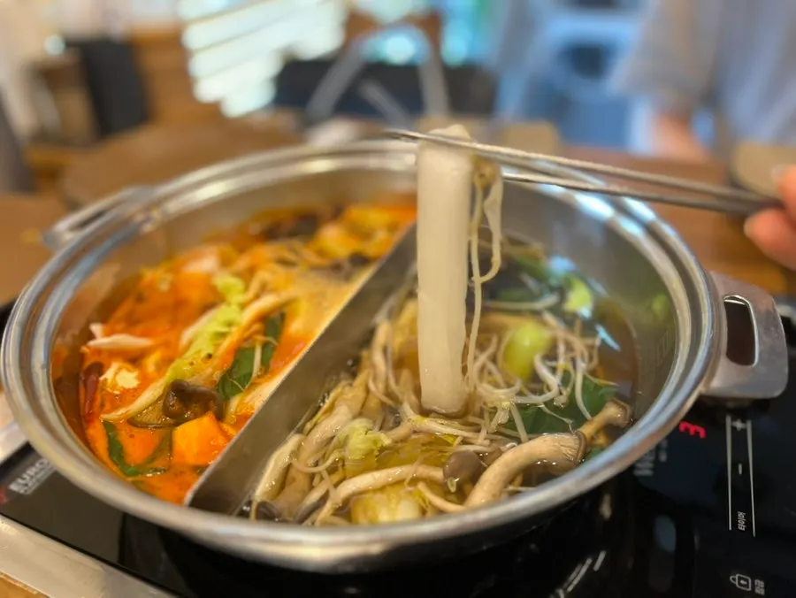 육수에 익힌 분모자 사리