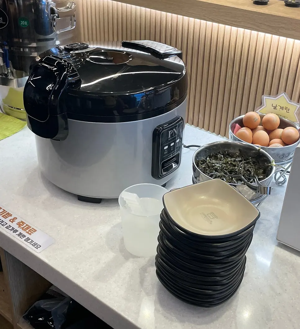 Kalguksu and juk to finish shabu-shabu