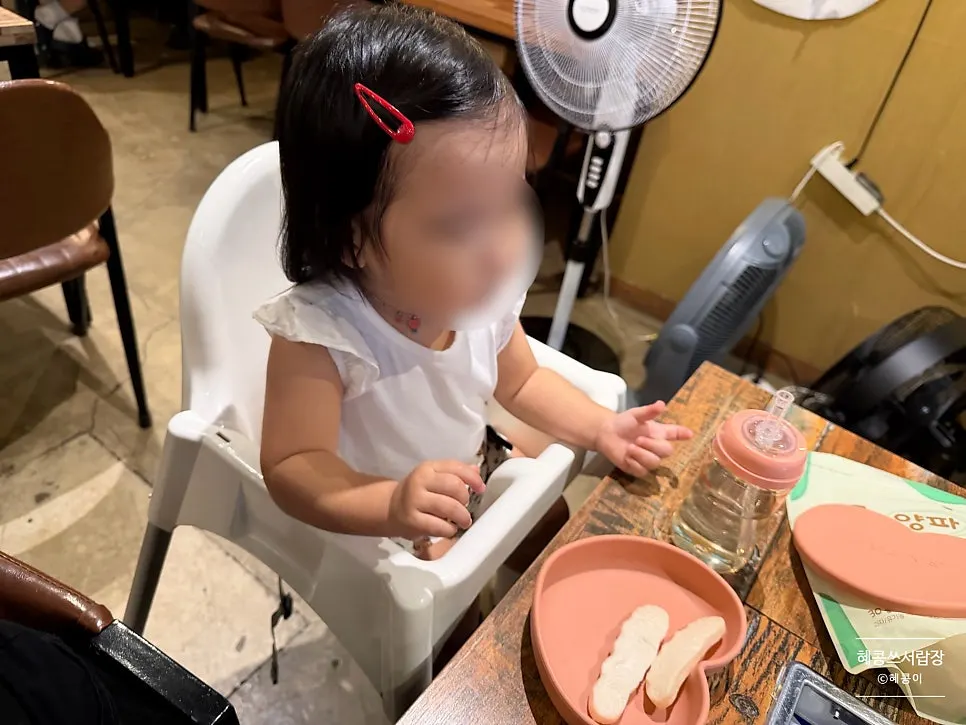 Baby chair set up at Yeongju Gopchang Jeongol