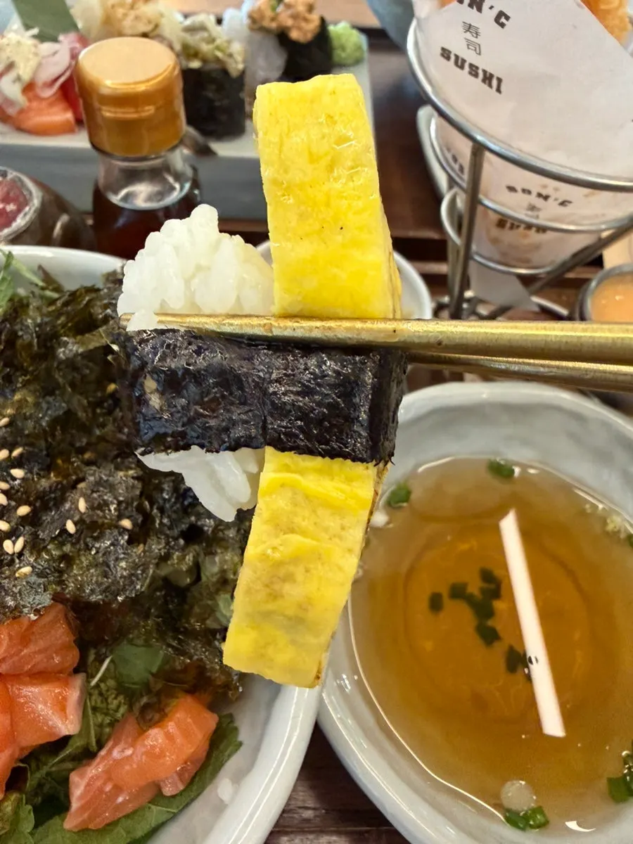 타코와사비 군함을 포함한 초밥