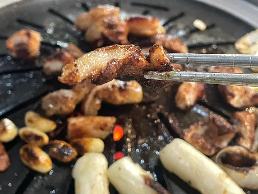 노릇노릇 바짝 구워진 막창