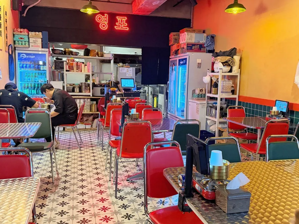 Yeongpo's interior decorated in a retro style
