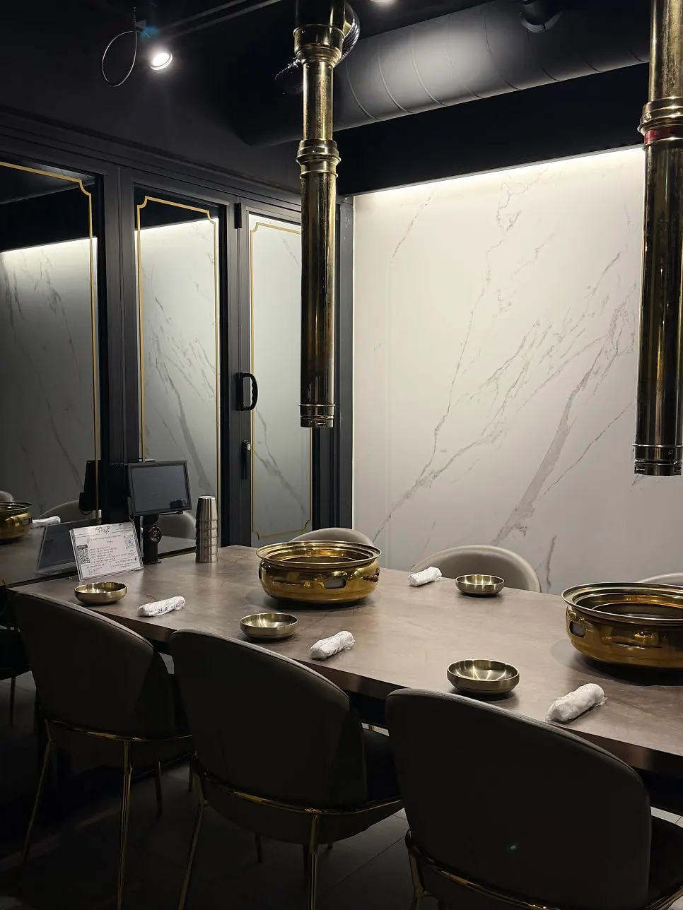 Private room seating at Yeongpo Hwa-ro Ingye Branch
