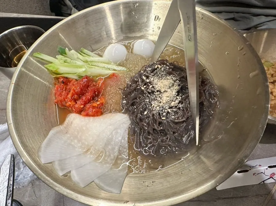 Hanwoo assortment, complimentary doenjang sulbap and milk bingsu on a quiet weekday afternoon at Yeongpo Hwa-ro Ingye Branch