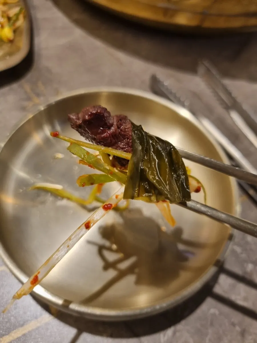 Grilled hanwoo dipped in salt