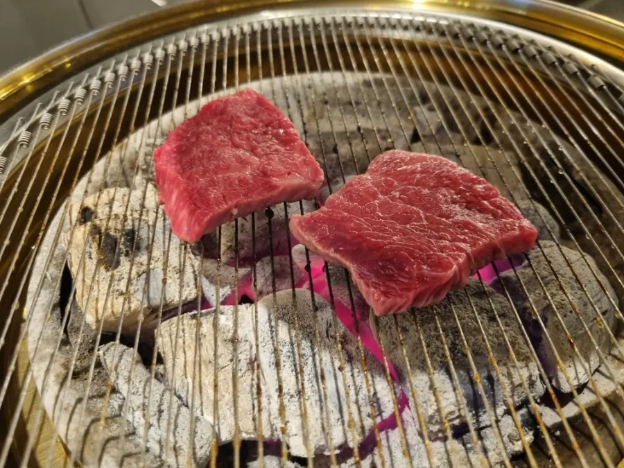 Grilled bucheotsal
