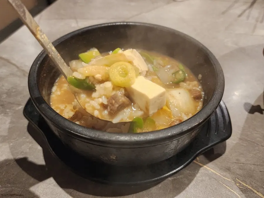 A grilled piece from the hanwoo assorted set