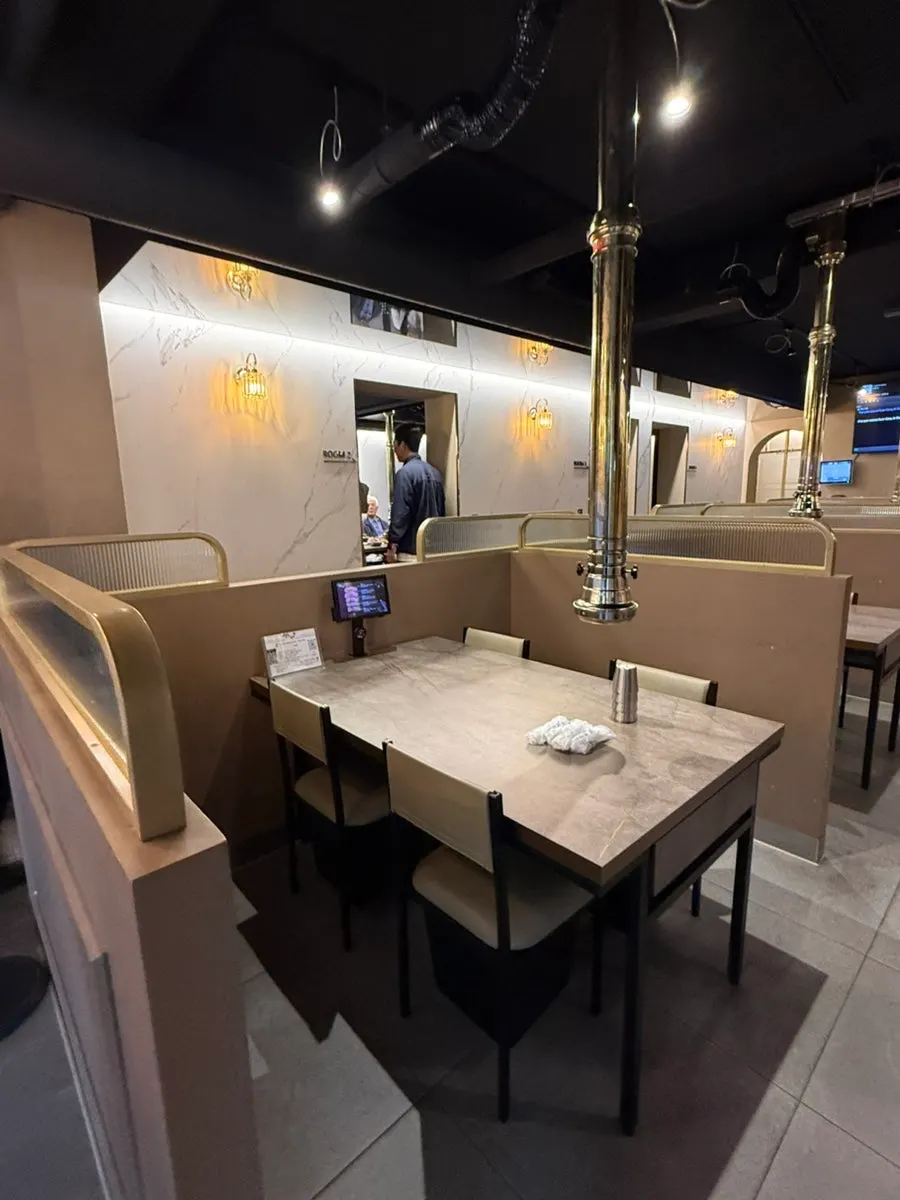 Interior of a private room at Yeongpo Hwa-ro Ingye Branch