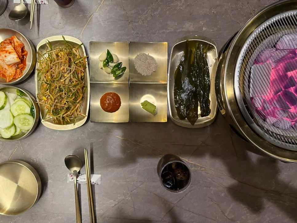 Plate of hanwoo single-serving platter with multiple cuts