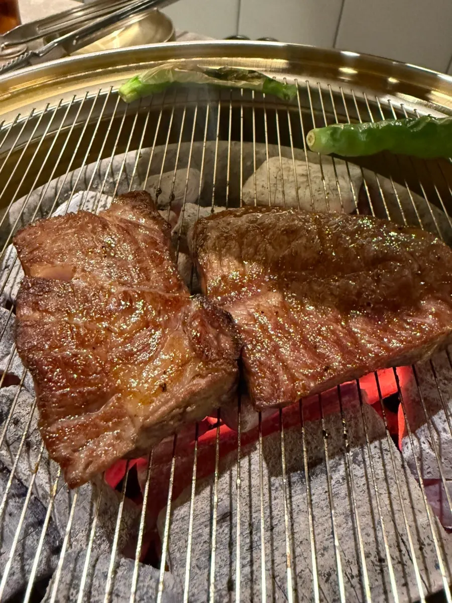 Comparing grilled hanwoo cut by cut