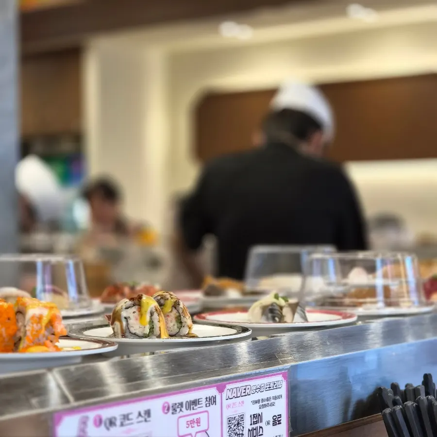 Conveyor-belt sushi that is easy to choose without hesitation