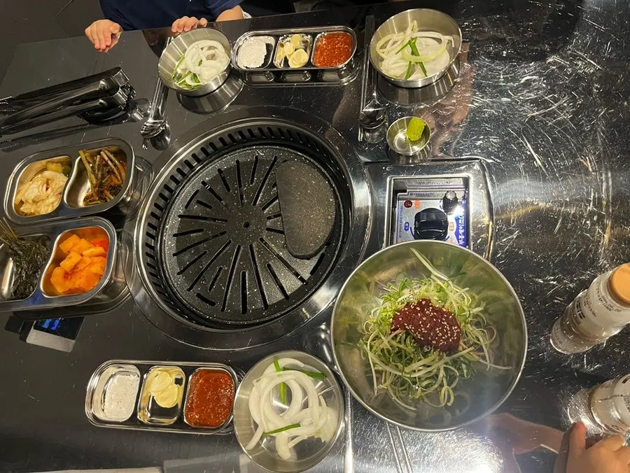 Menu board at Sogogi Twist Yeongtong District Office Branch