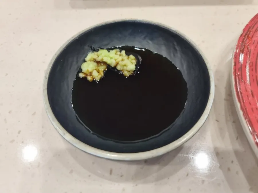 Basic side dishes served alongside the sushi