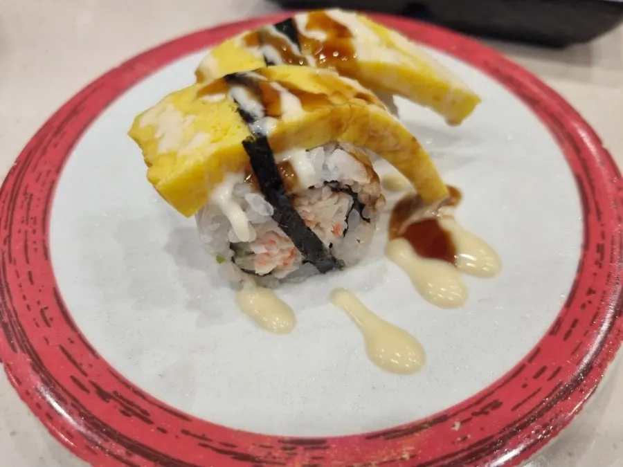 Plate of scallop sushi