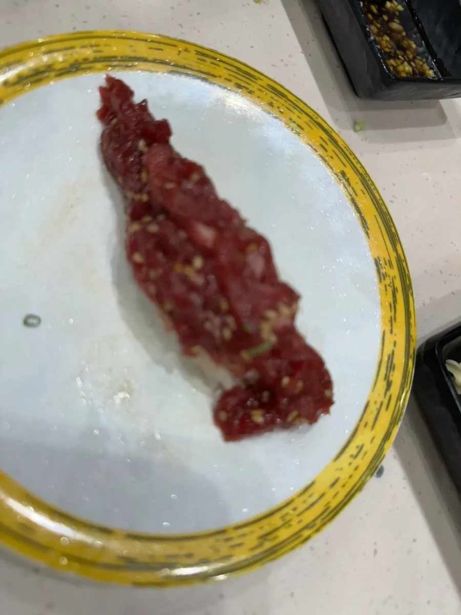 육회초밥 클로즈업