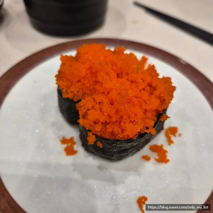 Sushi plate at the flat ₩1,890 price