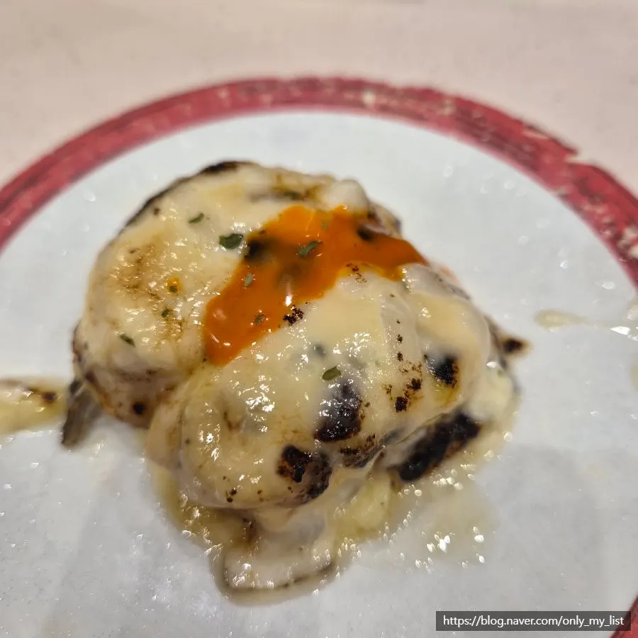 Flying fish roe gunkan piled high with roe