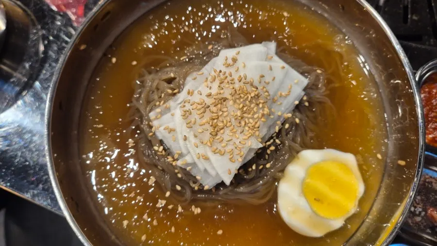 A chopstick-full of refreshing cold noodles