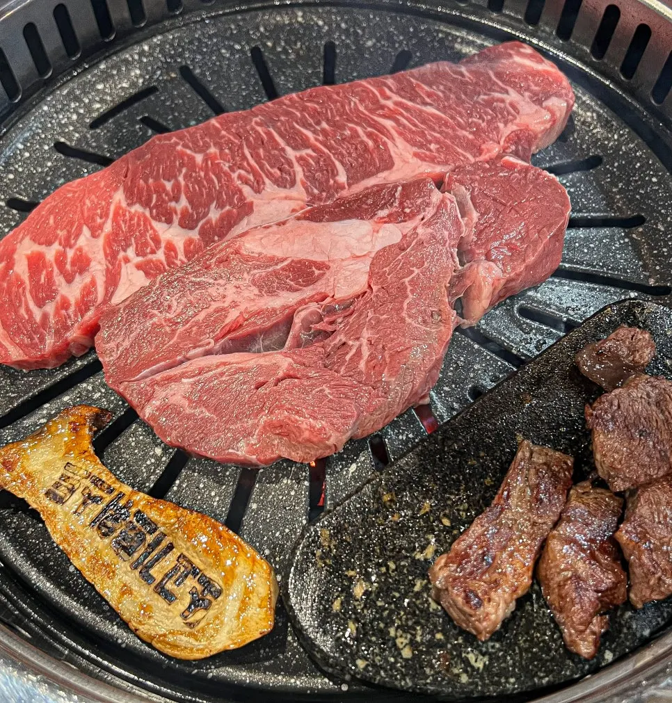 The grill after finishing the 1kg of beef