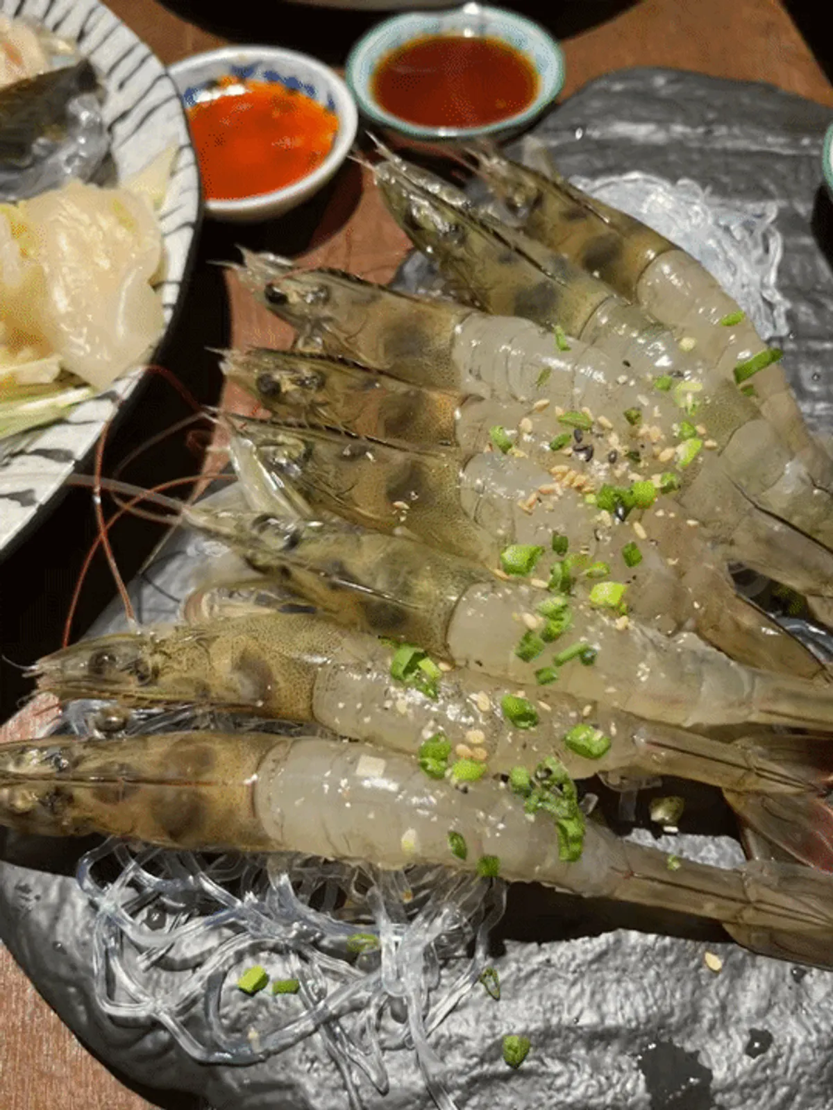 Live sweet shrimp sashimi and seafood spread at Susan Jang Suwon Yeongtong Branch