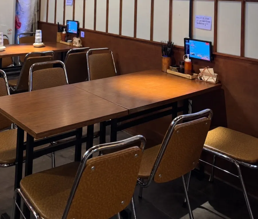 Susan Jang seating with tablet ordering