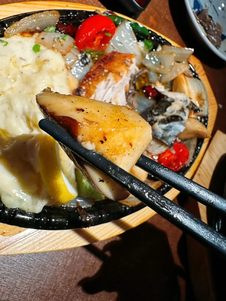 Golden-grilled mero