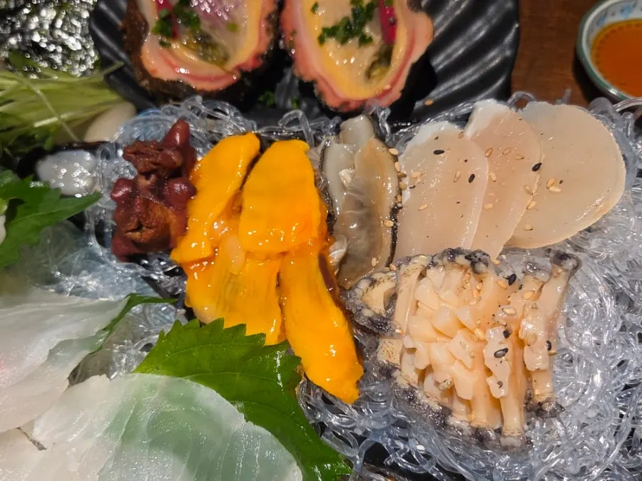 Aged sashimi with flounder and engawa