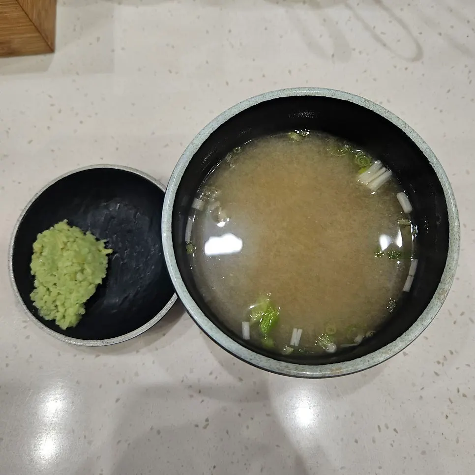 회전초밥 좌석 장국 서비스 관련 사진