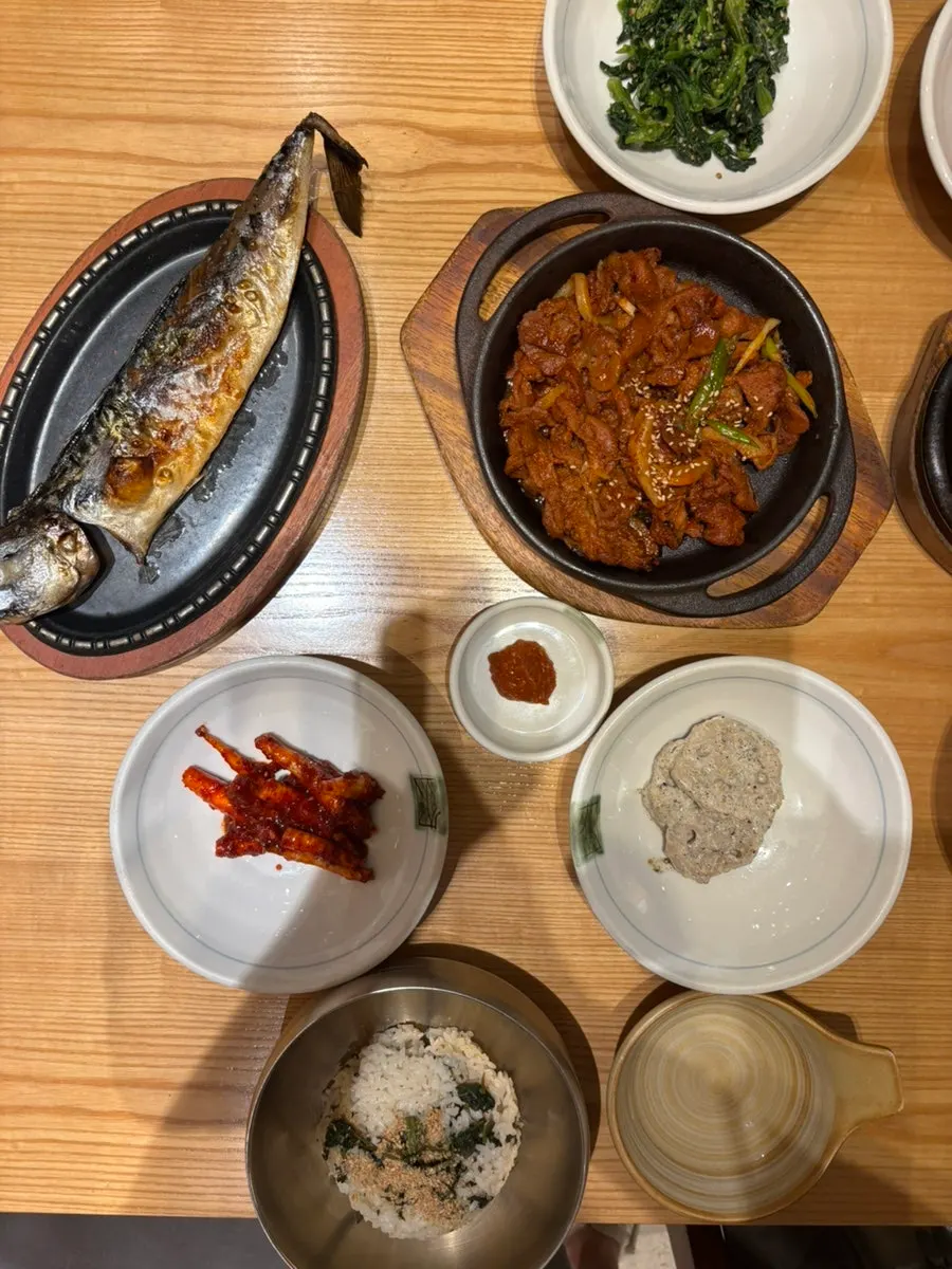 Full layout of the Mureungdowon Set