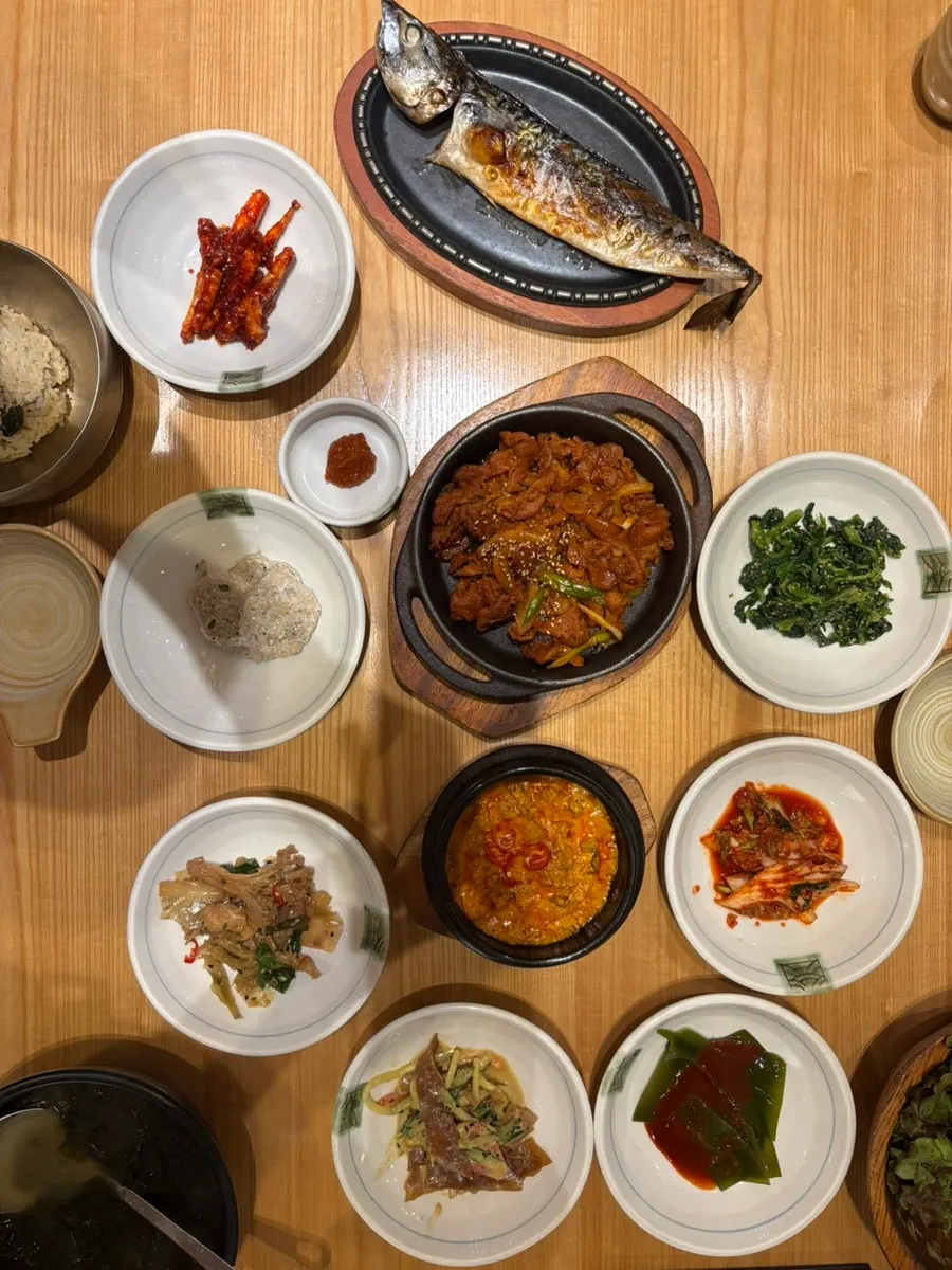 Crispy grilled mackerel