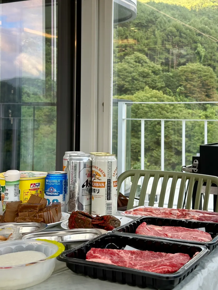 개인 바베큐장 고기 굽기