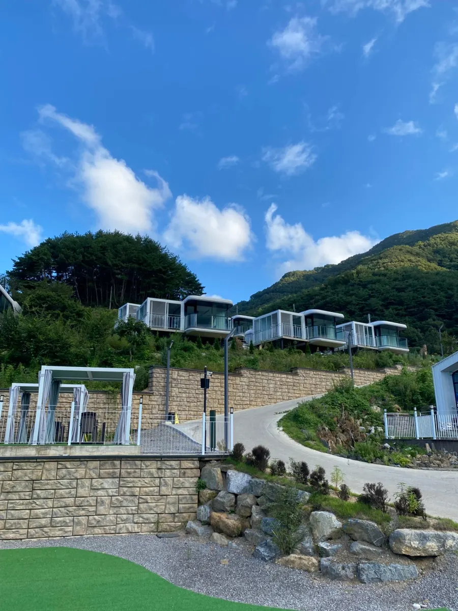 산세를 보며 먹는 바베큐