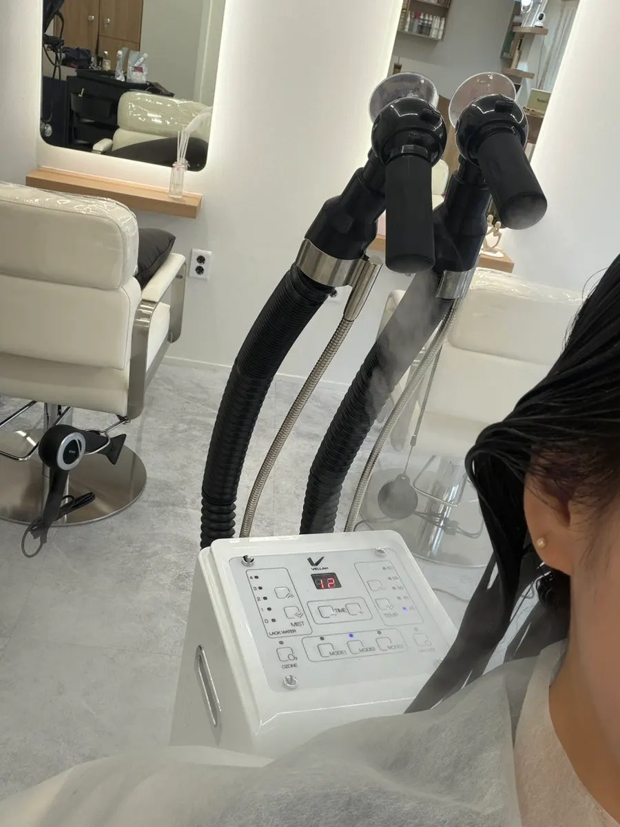 클리닉 약제가 흡수되는 중인 머리