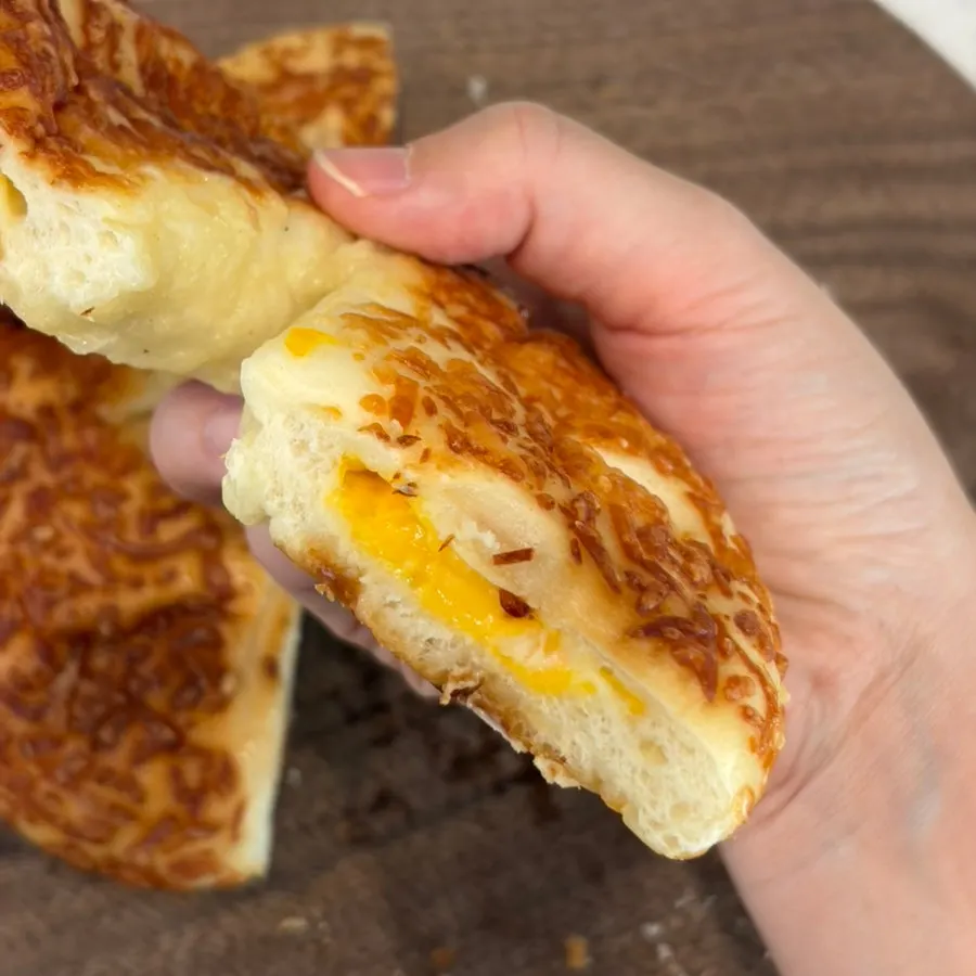 Emmental cheese and cream cheese bread