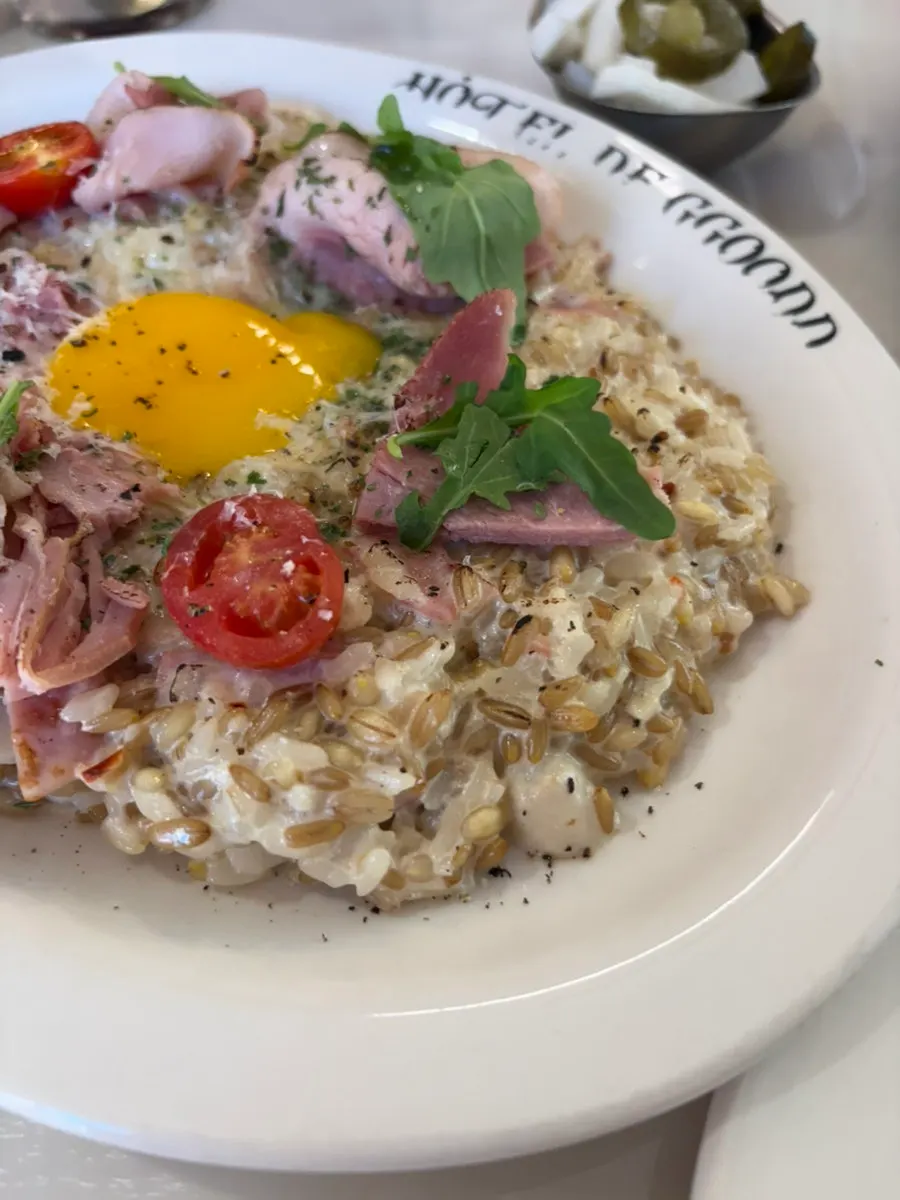 Cream risotto piled generously with jambon