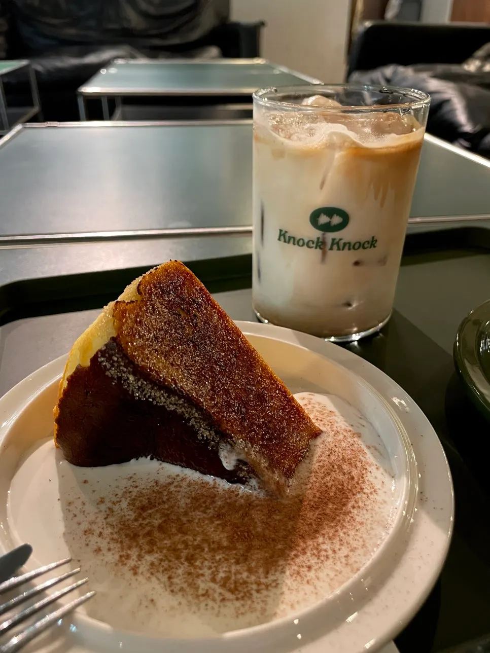 Caramelized cross-section of the cheesecake