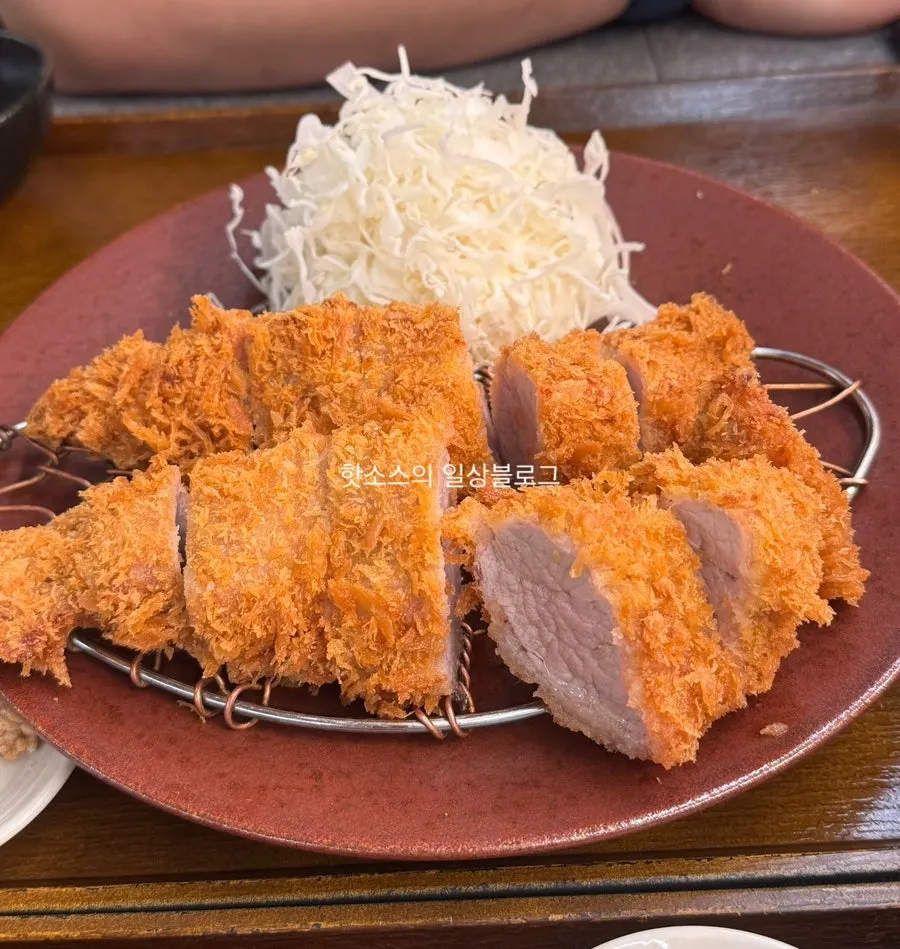 안심 부위 히레카츠 접시