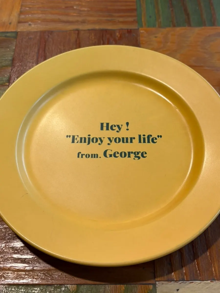 Cute plates and interior at Hey Joji