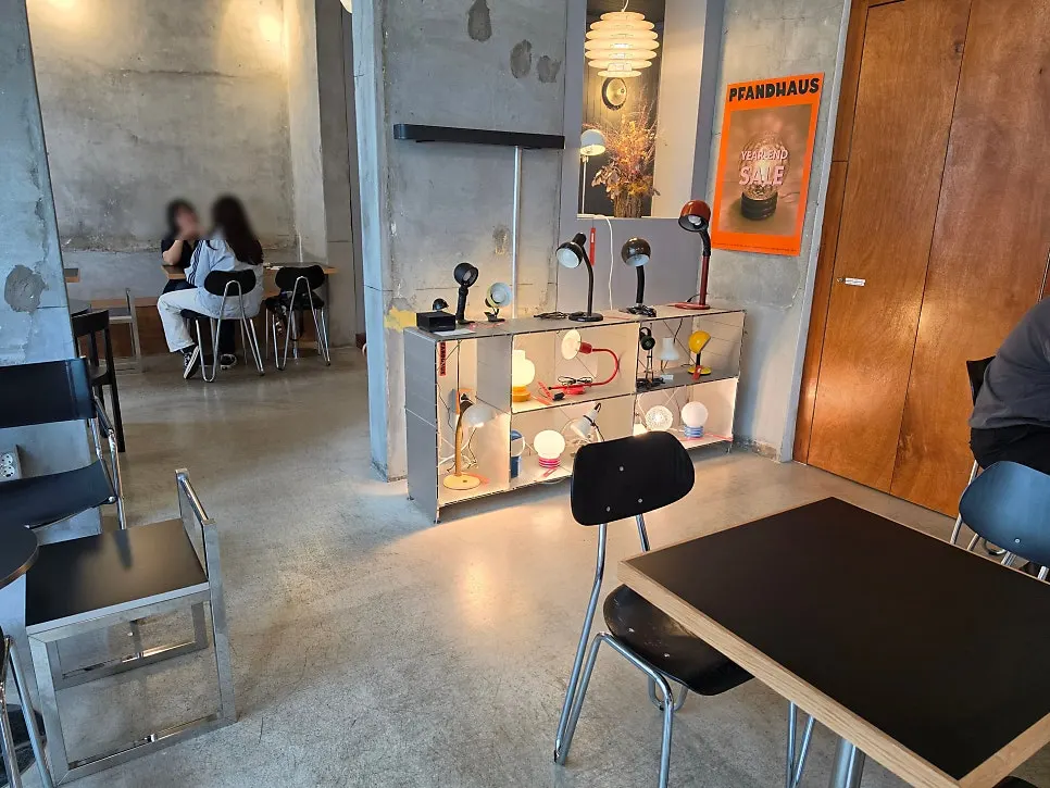 카페 내부 분위기