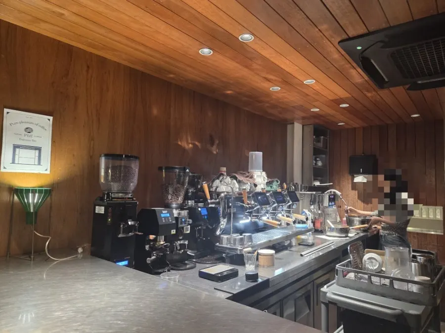 Interior lighting and display space