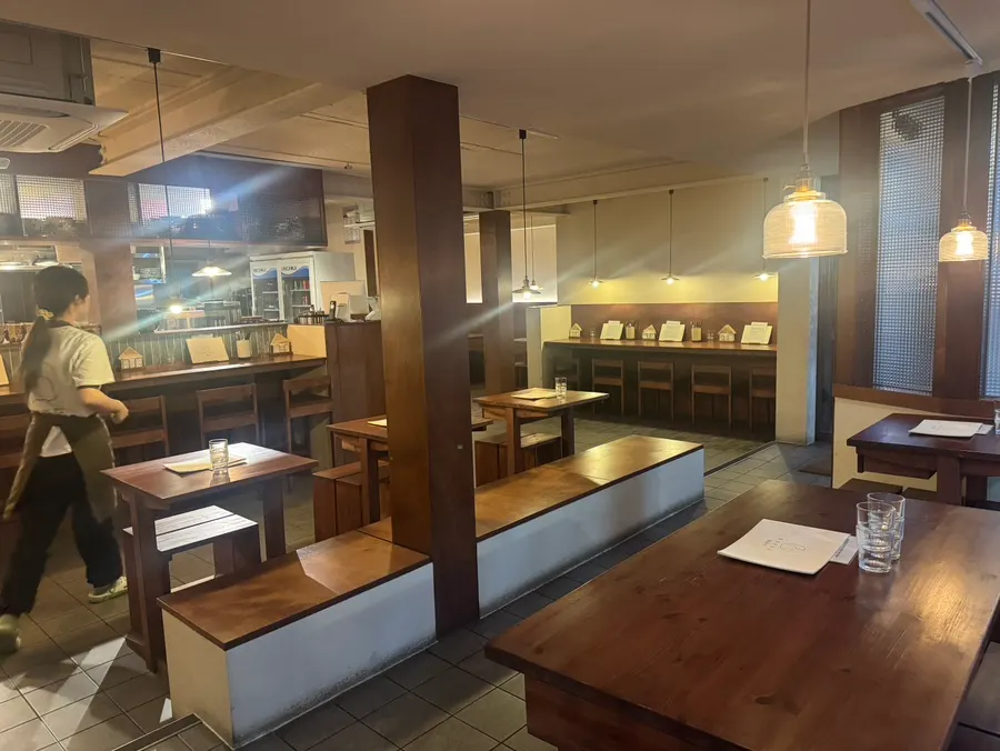Cozy interior of Jongno Donburi Yeonnam