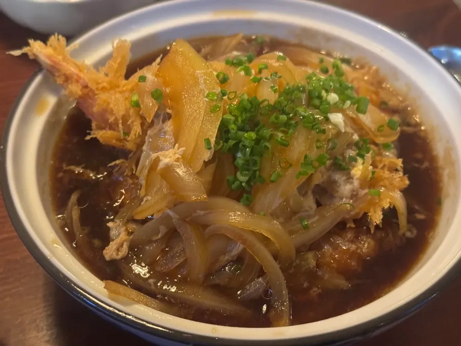 Katsudon topped with thick donkatsu