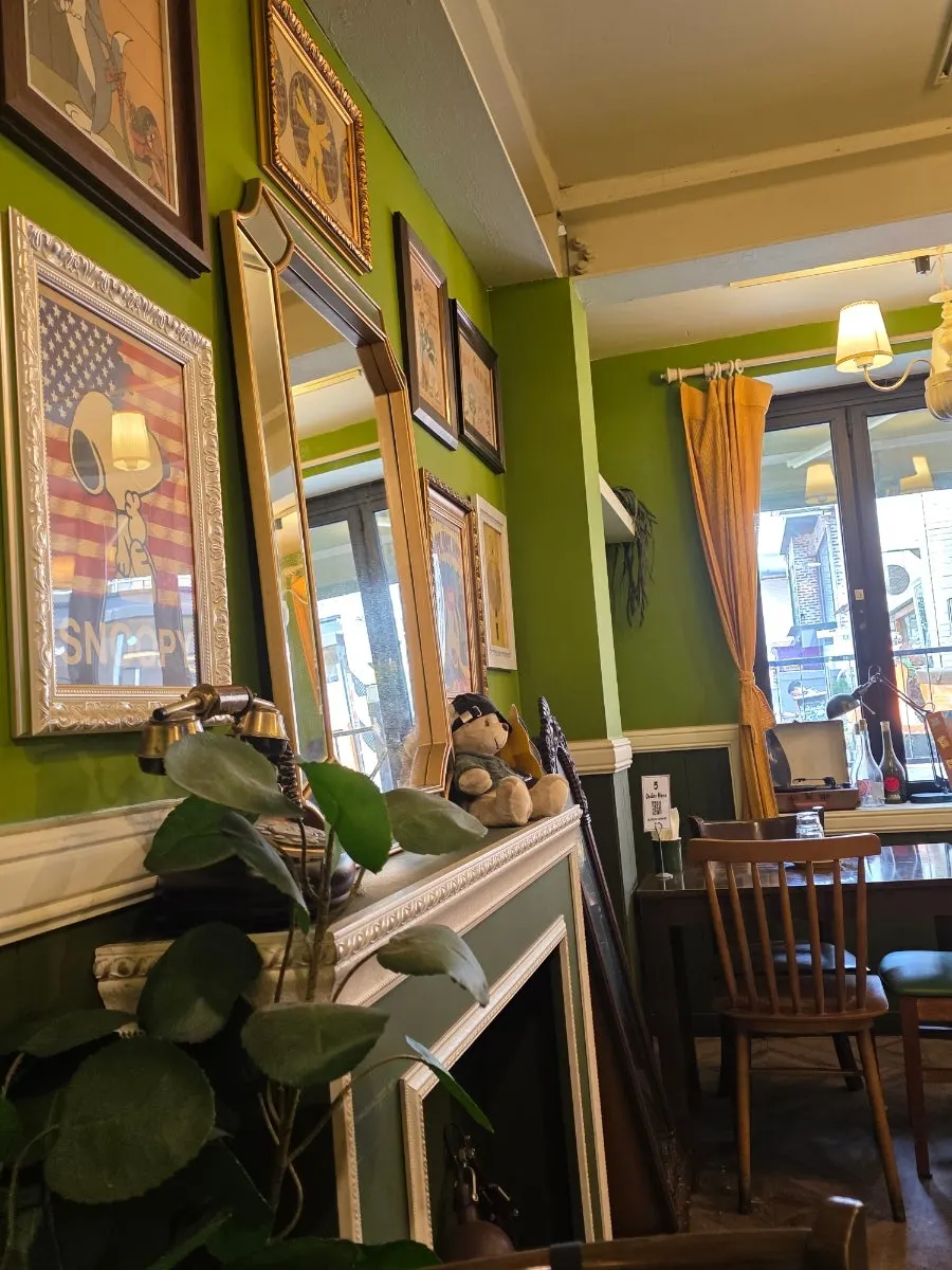 Hey Joji's interior with a French-bistro feel