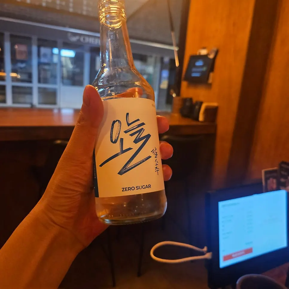 Rice soju Oneul enjoyed with the food