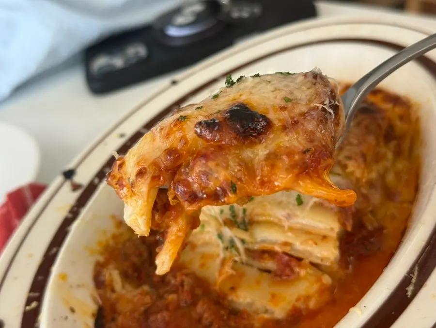 Lasagna with tomato sauce and meat