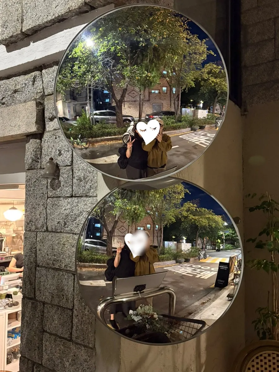 잼잼 매장 입구 세로 사진