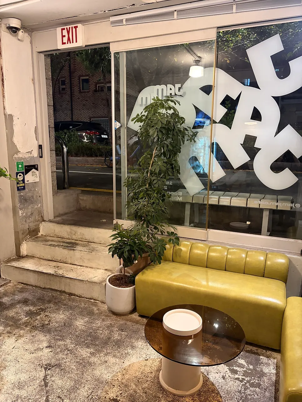A photo spot inside Jam Jam